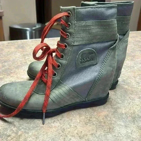 Sorel Lexie Wedge Boot - Womens, Quarry, 9 US Discontinued and hard to find - Picture 4 of 6